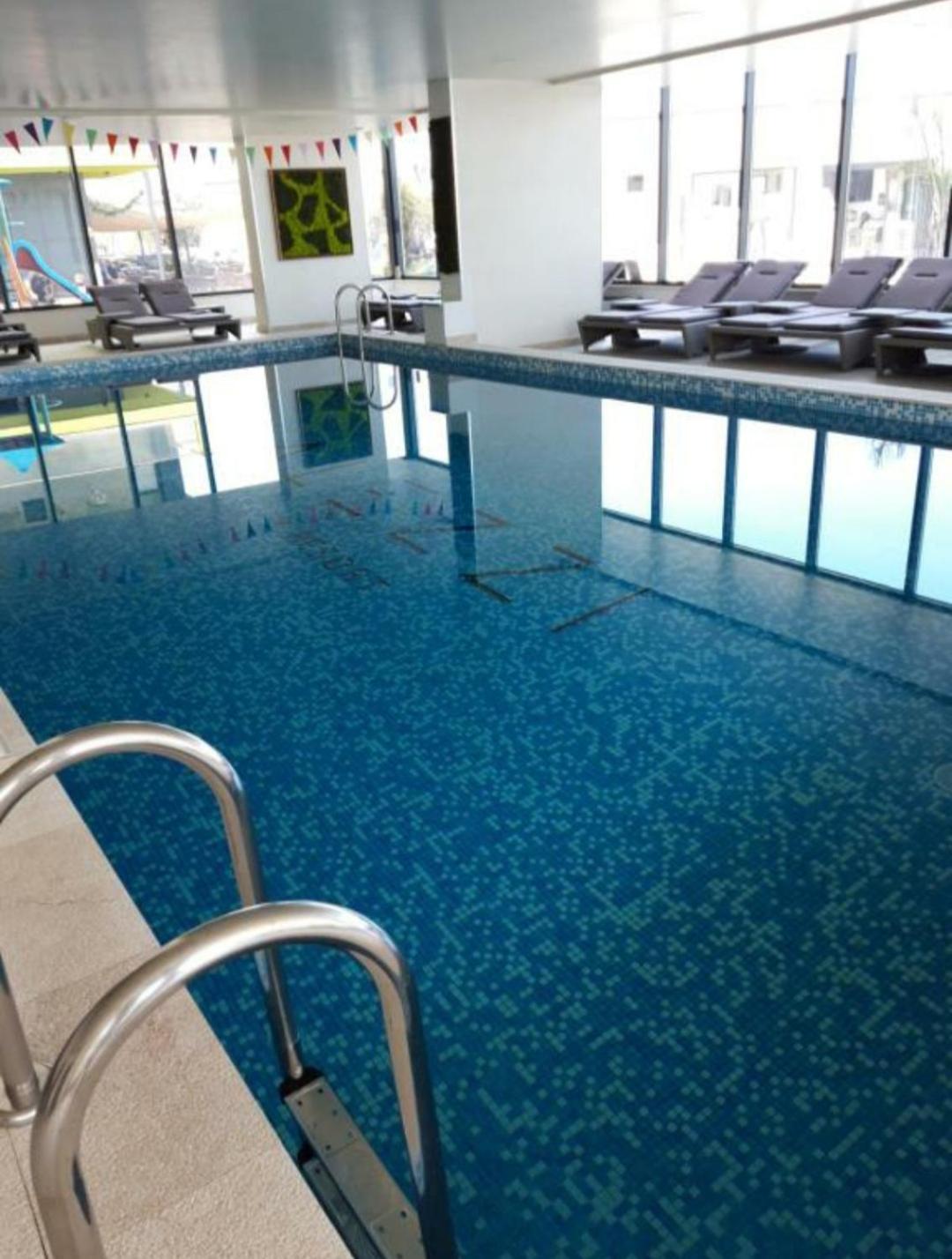 Alezzi Luxury Apartment Spa Resort Piscina Incalzita Sauna Parking Navodari Luaran gambar