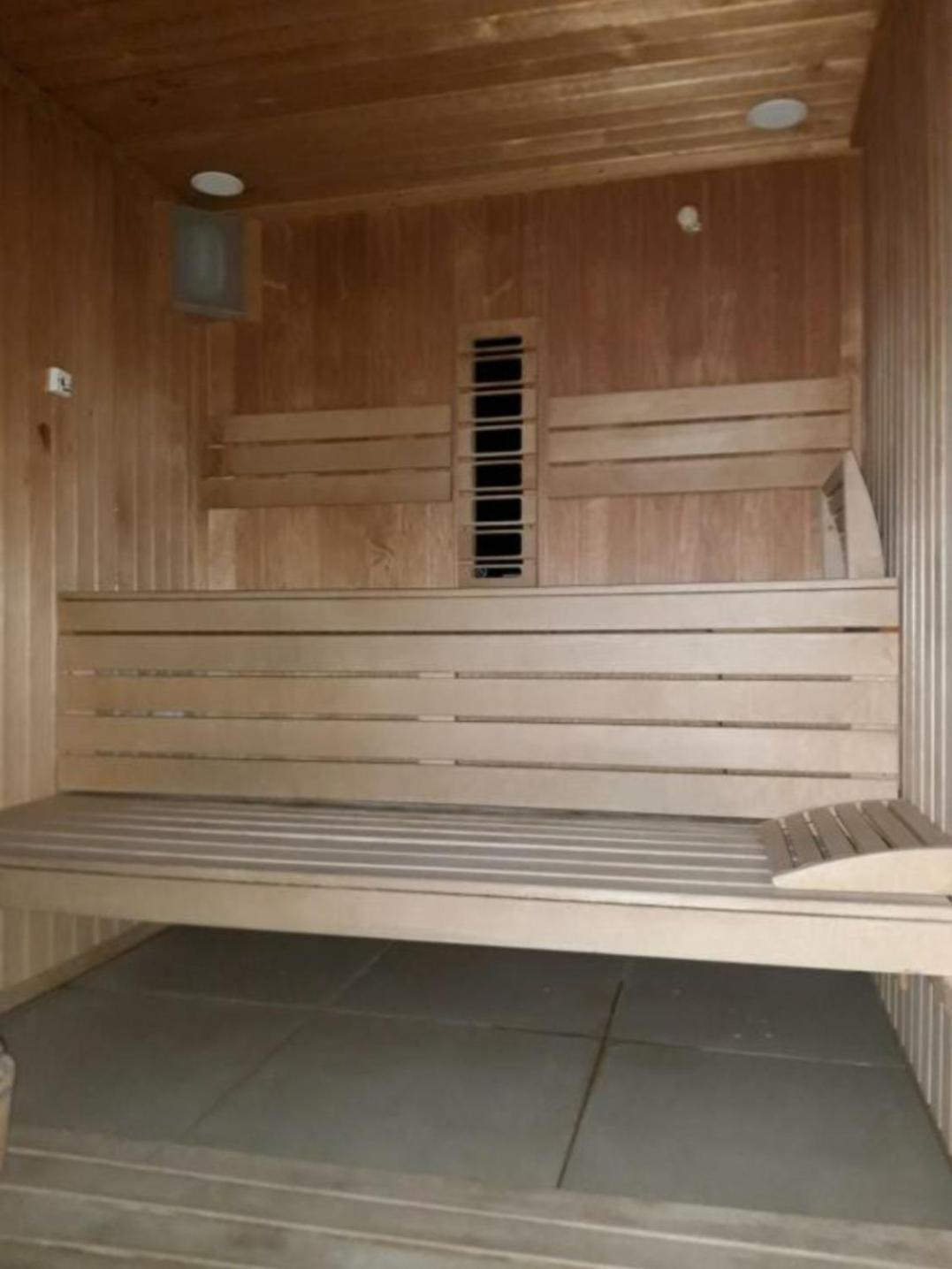 Alezzi Luxury Apartment Spa Resort Piscina Incalzita Sauna Parking Navodari Luaran gambar