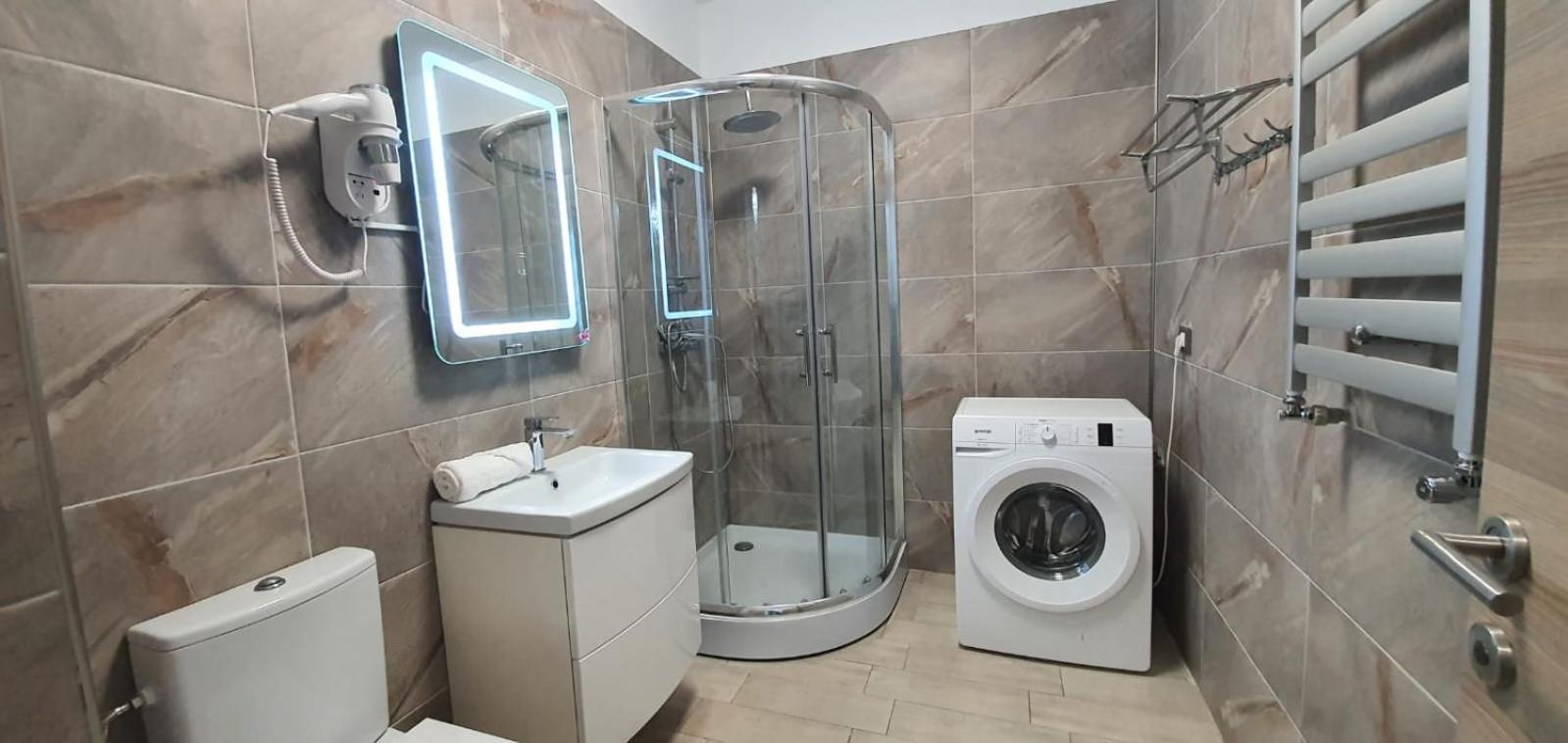 Alezzi Luxury Apartment Spa Resort Piscina Incalzita Sauna Parking Navodari Luaran gambar